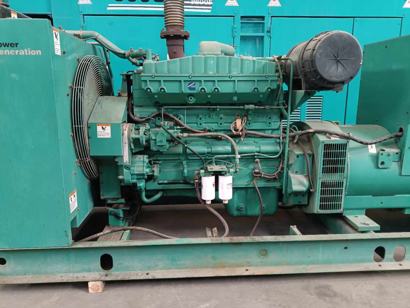 播州过载会对 600kW 柴油发电机组造成哪些损害？