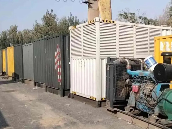 播州200KW柴油发电机机组每小时油耗是多少？